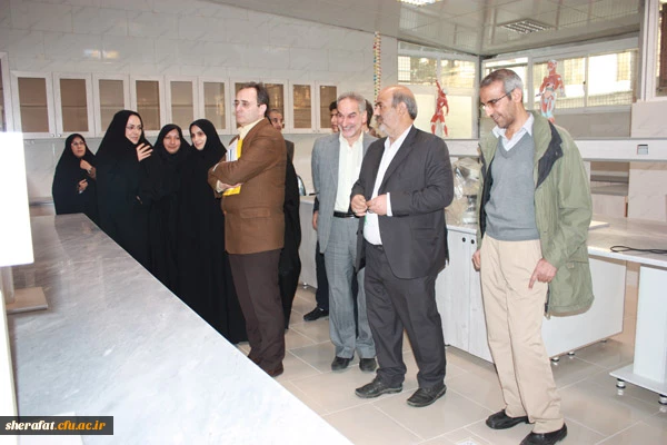 آزمایشگاه زیست