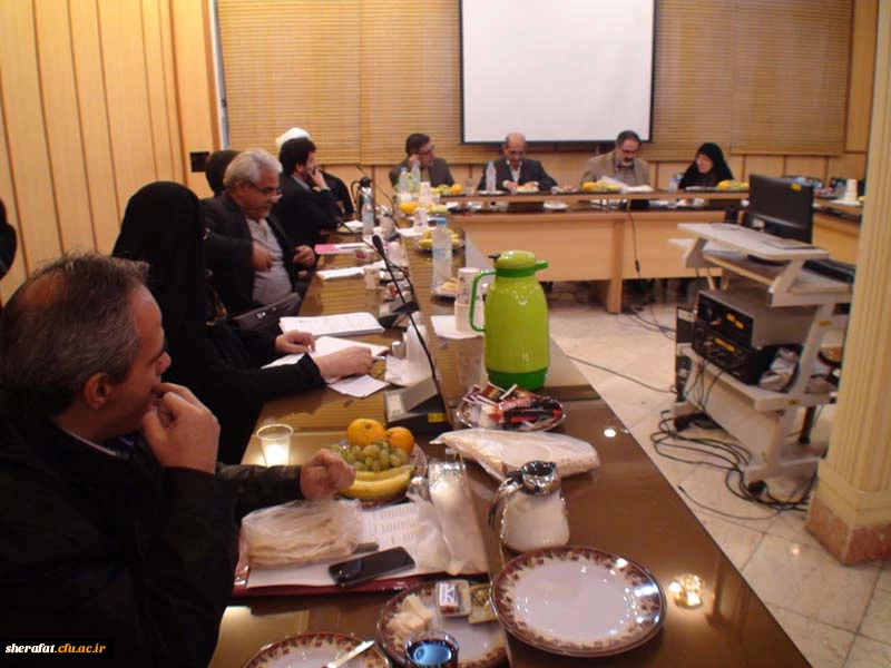 نشست دوره ای هفتگی مسئولین استان تهران با پردیس ها و مراکز تابعه امروز دوشنبه 18  آبان ماه 94 2