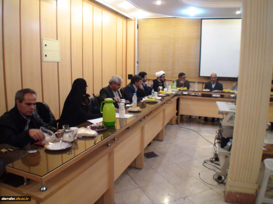 نشست دوره ای هفتگی مسئولین استان تهران با پردیس ها و مراکز تابعه امروز دوشنبه 18  آبان ماه 94 3