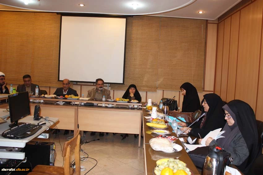 نشست دوره ای هفتگی مسئولین استان تهران با پردیس ها و مراکز تابعه امروز دوشنبه 18  آبان ماه 94 4