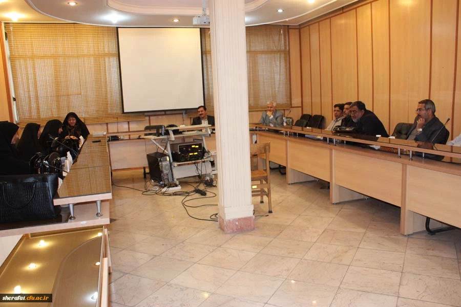 نشست اساتید دانشکده شهید شرافت با جناب آقای دکترخاکی معاونت محترم توسعه و برنامه ریزی منابع انسانی 3