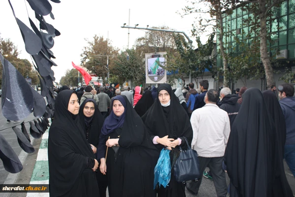 پیاده روی قافله جاماندگان اربعین در تهران

حضور پر شور دانشجویان شهید شرافت در راهپیمایی اربعین به سمت حرم شاه عبدالعظیم حسنی 2