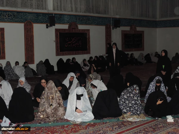 مراسم عزاداری اربعین حسینی

همزمان با اربعین حسینی خیمه عزای سید الشهدا در مرکز شهید شرافت به همت هیئت دانشجویی برپا شد 2