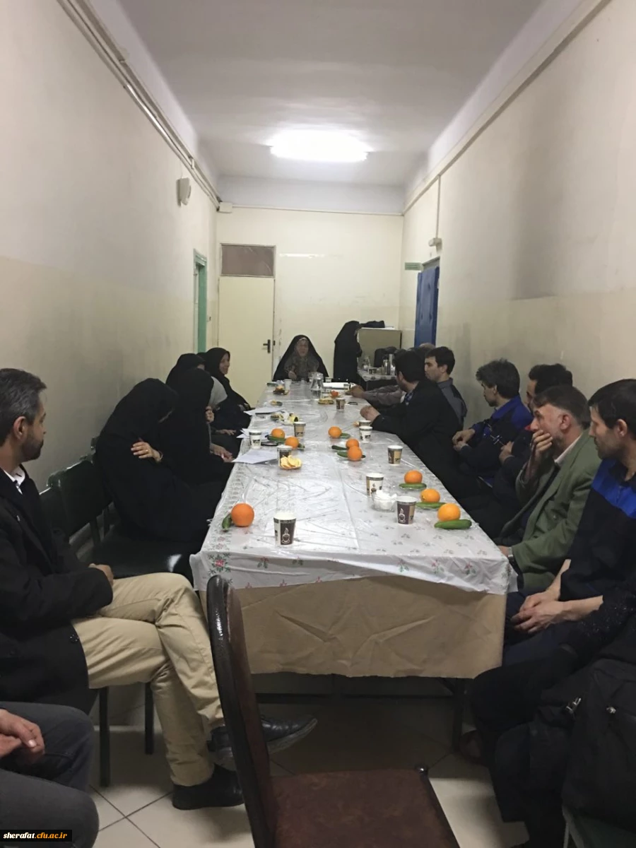 نشست صمیمی سرپرست مرکز آموزش عالی شهید شرافت با کارکنان این مرکز 2