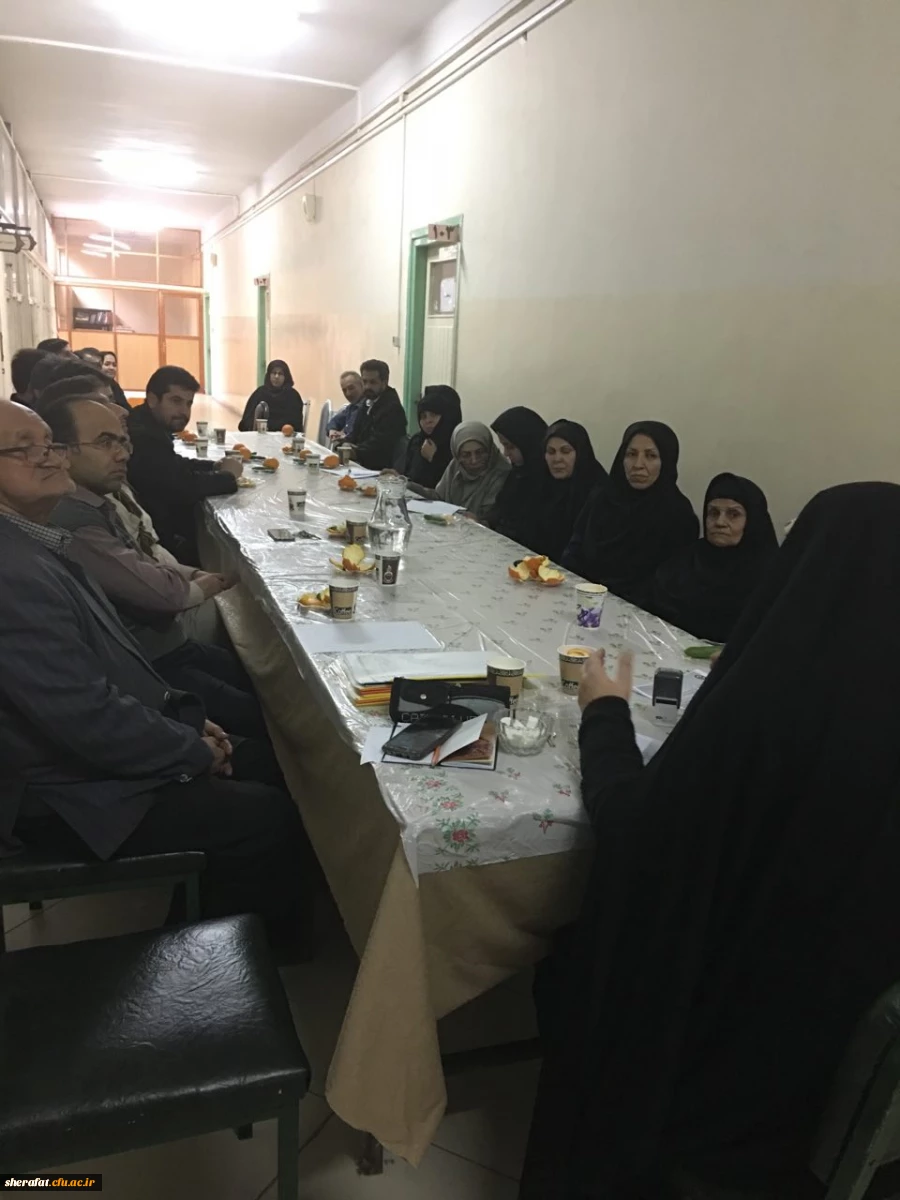 نشست صمیمی سرپرست مرکز آموزش عالی شهید شرافت با کارکنان این مرکز 3