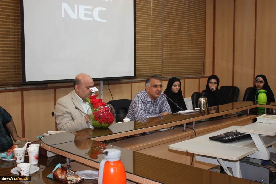 نشست صمیمی با حضور دکتر محمد رضا سرکار آرانی 2