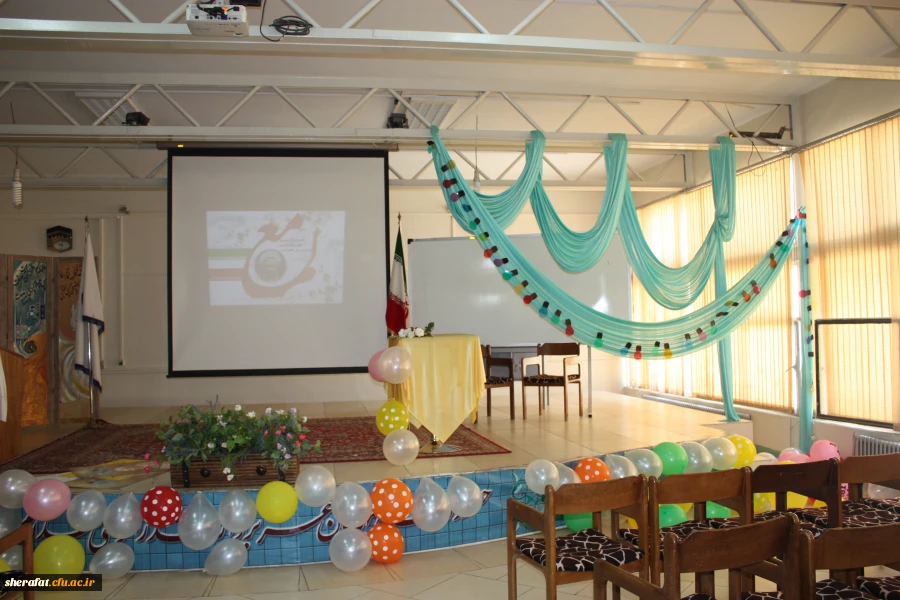 سه شنبه 12 اردیبهشت ماه 1396 

نکوداشت  مقام والای معلم در جمع صمیمی دانشجویان مرکز آموزش عالی شهید شرافت 2