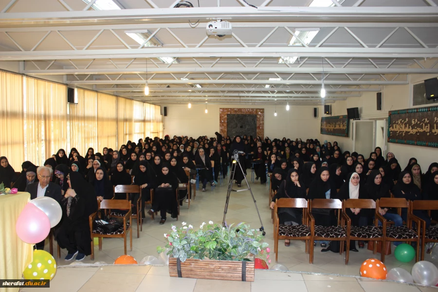 سه شنبه 12 اردیبهشت ماه 1396 

نکوداشت  مقام والای معلم در جمع صمیمی دانشجویان مرکز آموزش عالی شهید شرافت 2