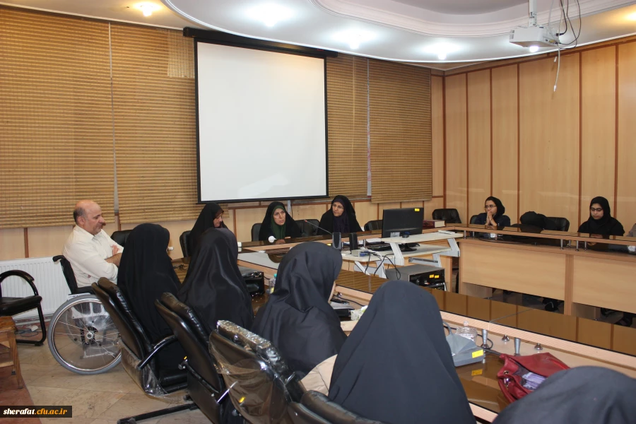 برپایی نمایشگاه  "آموزش مفاهیم ریاضی از طریق الگوهای خواندن " 5