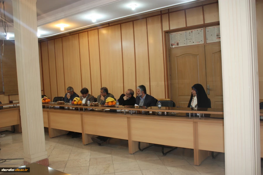 جلسه دفاع  پایان نامه ارشد دانشجویان  مرکز آموزش عالی شهید شرافت 2