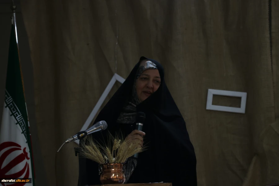 جشنواره تجربیات برتر آموزشی - تربیتی اساتید و معلمان در آموزش هنر 3