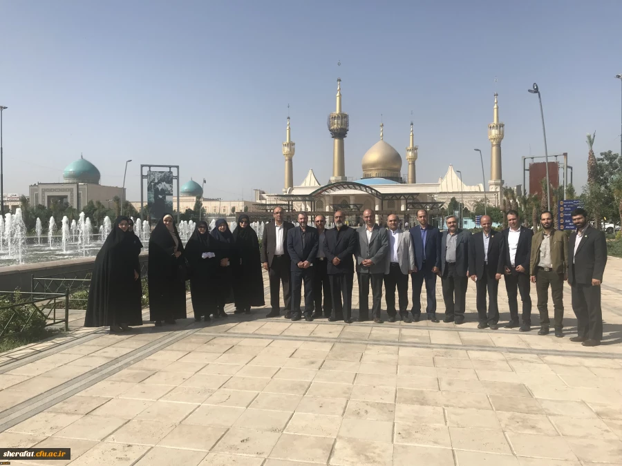 در آستانه سالگرد ارتحال بنیانگذار کبیر انقلاب اسلامی:
آئین تجدید میثاق خانواده دانشگاهیان کشور با آرمان های امام خمینی (ره) و مقام معظم رهبری ( مدظله العالی) برگزار شد 2