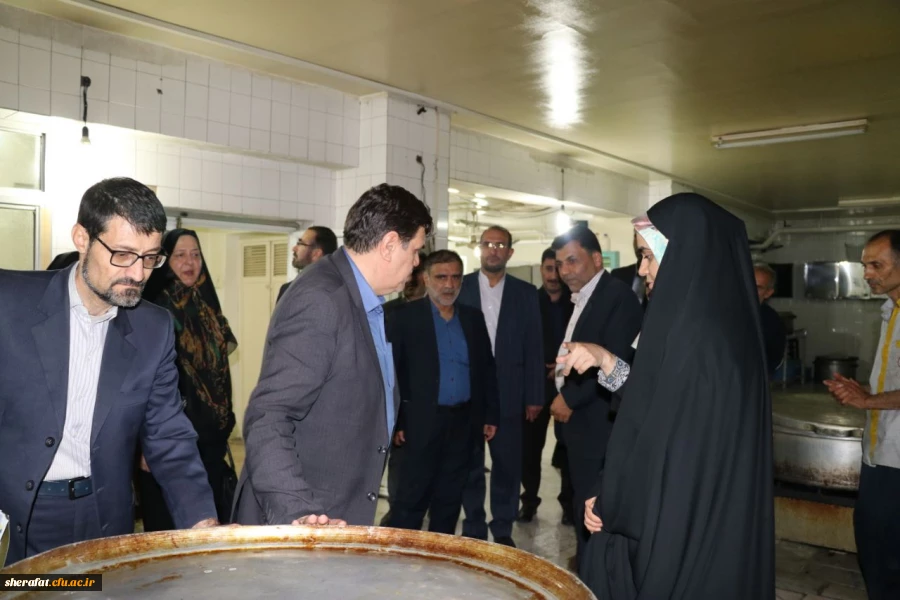 دکتر خنیفر مهمان دوست داشتنی سیزدهمین افطار مرکز آموزش عالی شهید شرافت 9