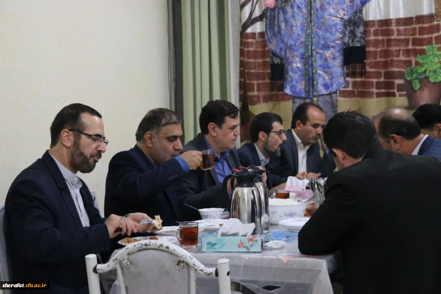 دکتر خنیفر مهمان دوست داشتنی سیزدهمین افطار مرکز آموزش عالی شهید شرافت 13