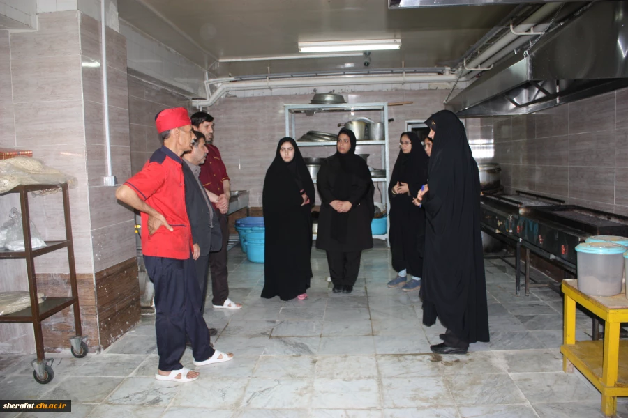 تقدیر از آشپزهای زحمت کش مرکز آموزش عالی شهید شرافت به مناسبت روز آشپز 3