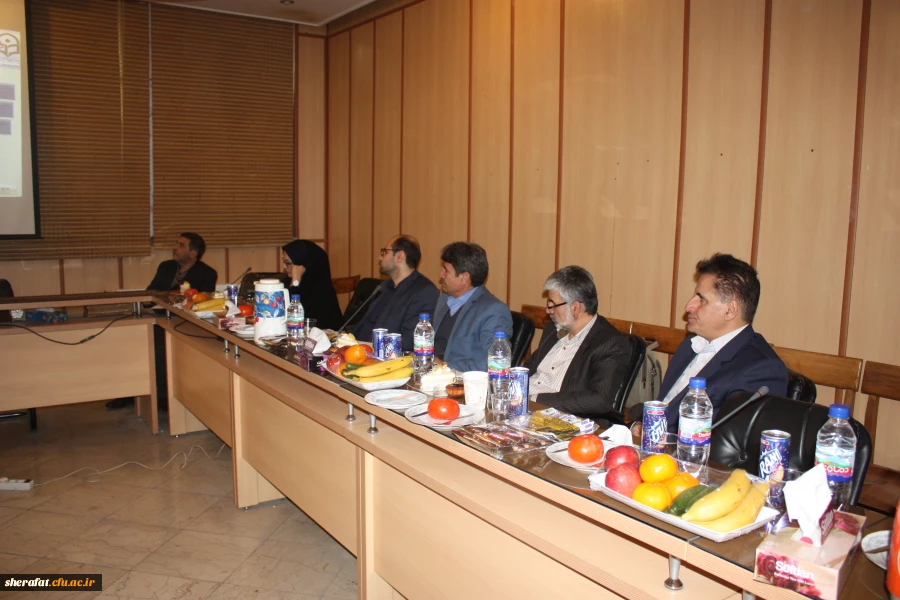 جلسه دفاع ازپایان نامه های مقطع ارشد دانشجویان رشته شیمی مرکز آموزش عالی شهید شرافت 4