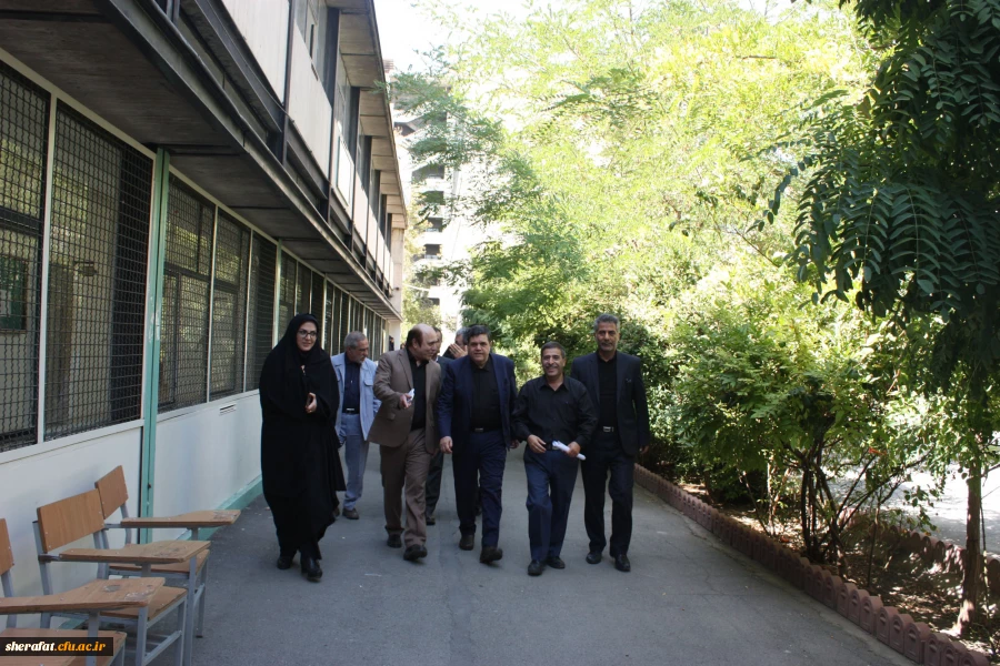 گزارش تصویری از بازدید ریاست محترم دانشگاه فرهنگیان جناب آقای دکتر خنیفر و هیات همراه از فرآیند مصاحبه، جهت پذیرش داوطلبان دختر چند برابر ظرفیت دانشگاه فرهنگیان در مرکز آموزش عالی شهید شرافت 2