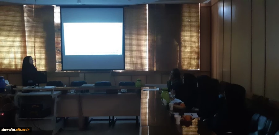 جلسه دفاع ازپایان نامه مقطع ارشد دانشجوی رشته زیست شناسی مرکز آموزش عالی شهید شرافت 3