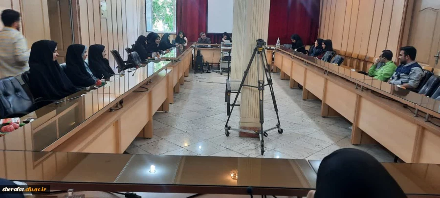 جلسه با کارمندان مرکز شهید شرافت با حضور رئیس محترم سرکار خانم دکتر بوربور 7