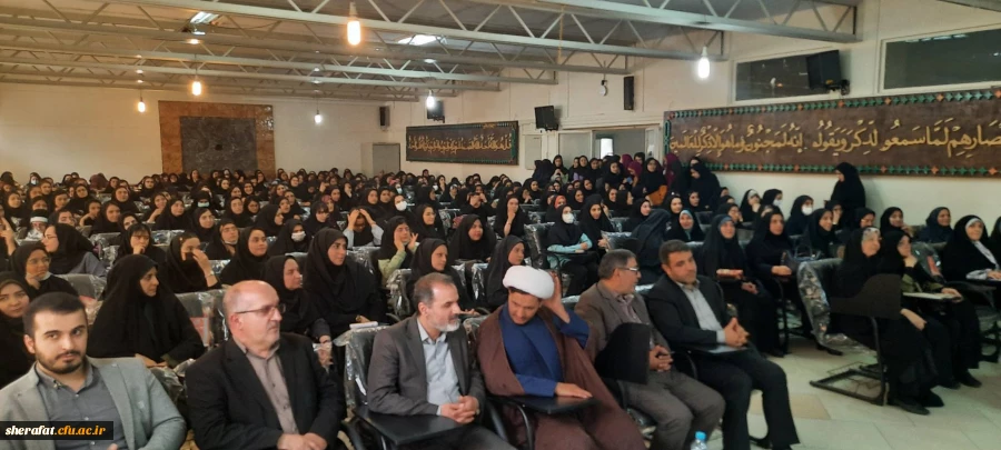 مراسم جشن روز دختر وتجلیل از پیش کسوتان معلم و منتخبین دانشجو معالمانی که مقام کشوری در رشته های مختلف مقام کسب نموده اند 7