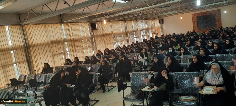 مراسم جشن روز دختر وتجلیل از پیش کسوتان معلم و منتخبین دانشجو معالمانی که مقام کشوری در رشته های مختلف مقام کسب نموده اند 9