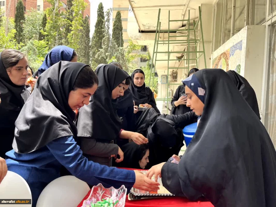 به مناسبت میلاد علی بن موسی الرّضا و گرامیداشت هفته ی کرامت سه شنبه مورخ 1402/03/09 با حضور سرکار خانم جورجانی مدیر اجتماعی شهرداری و جناب اقای سولگی مسئول سرای محله و هئیت همراه، بازدید از مقبره ی شهید گمنام، تفسیر و روخوانی آیه ۲۵۵ از سوره بقره قرآن و ن