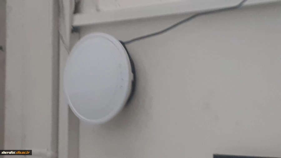 با تلاش تیم فناوری مرکز شهید شرافت پروژه زیرساخت شبکه مرکز شهید شرافت افتتاح گردید.
دسترسی به اینترنت برای تمامی همکاران،اساتید و دانشجویان در هر نقطه از دانشگاه میسر گردید 4