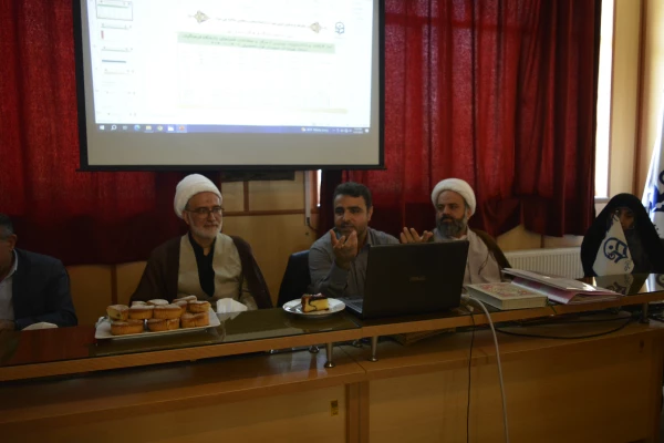 جلسه شورای مدیران استان تهران در مرکز شهید شرافت برگزار شد. 3