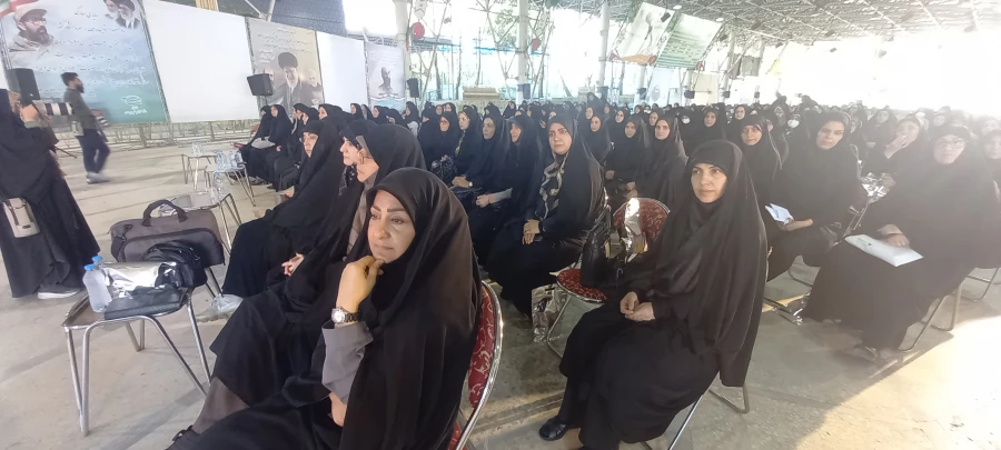 حضور کارکنان مرکز آموزش عالی شهید شرافت به مناسبت روز بسیج اساتید در دانشگاه تهران 7