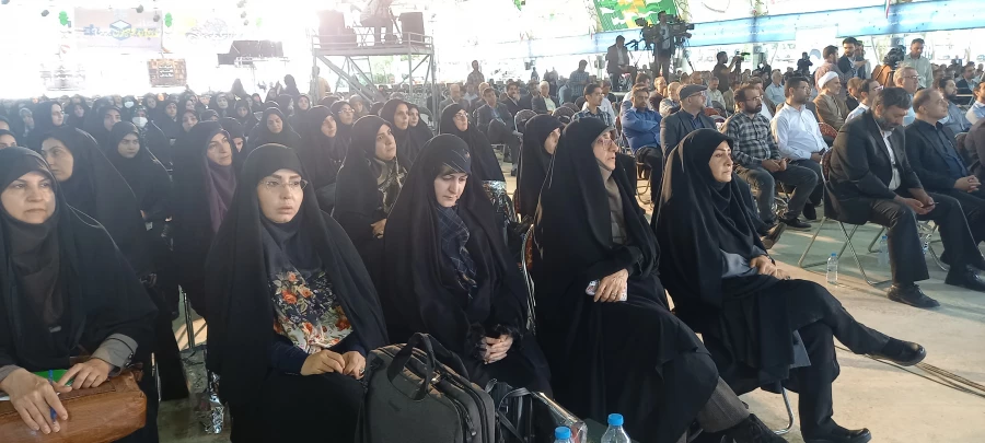 حضور کارکنان مرکز آموزش عالی شهید شرافت به مناسبت روز بسیج اساتید در دانشگاه تهران 8