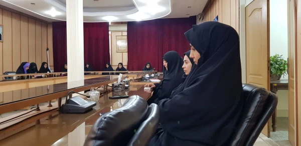 جلسه هم اندیشی  نماینده نهاد رهبری با اعضای کادر مرکز آموزش عالی شهید شرافت، نماینده تشکل ها و کانون های فعال مرکز  2