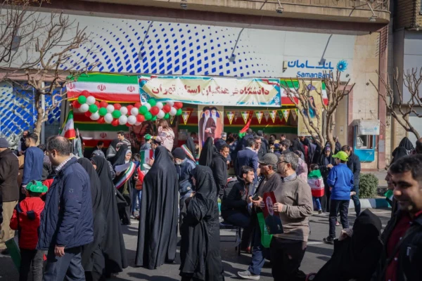 برپایی غرفه دانشگاه فرهنگیان استان تهران در خیابان انقلاب به مناسبت یوم الله ۲۲ بهمن 9