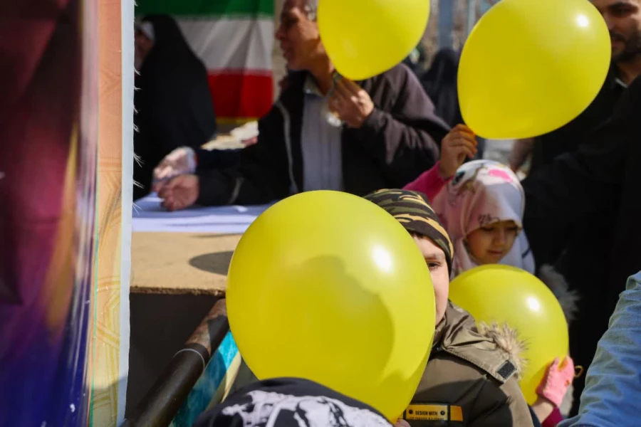 برپایی غرفه دانشگاه فرهنگیان استان تهران در خیابان انقلاب به مناسبت یوم الله ۲۲ بهمن 13