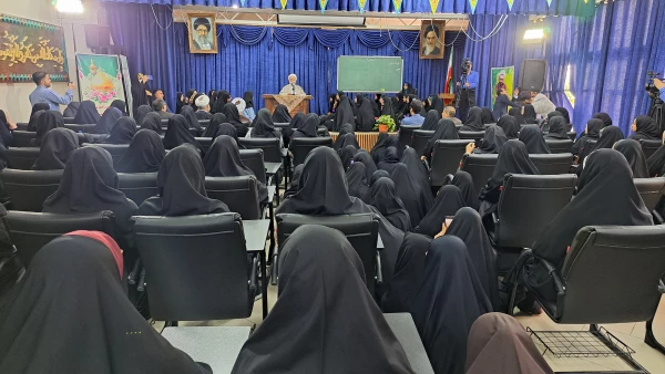 مراسم بزرگداشت مقام معلم و گرامیداشت ولادت حضرت معصومه(س)، روز دختر و دهه کرامت با حضور حجت الاسلام و المسلمین آقای محسن قرائتی 2