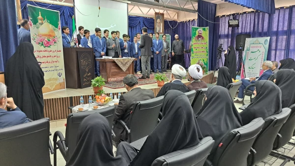 مراسم بزرگداشت مقام معلم و گرامیداشت ولادت حضرت معصومه(س)، روز دختر و دهه کرامت با حضور حجت الاسلام و المسلمین آقای محسن قرائتی 3