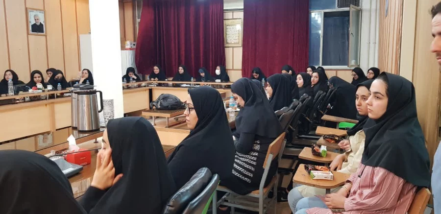 نشست صمیمانه شهردار تهران با دانشجومعلمان دانشگاه فرهنگیان استان تهران  5