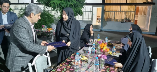 بزرگداشت هفته سرآمدی آموزش با حضور اساتید 12