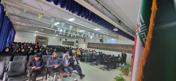  افتتاحیه هفته نانو در مرکز شهید شرافت  4