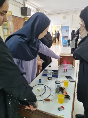 رویداد غرفه های آزمایش های فیزیک 3