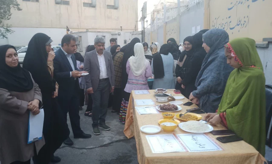 جشنواره غذای اقوام وبازارچه دانشجویی 3