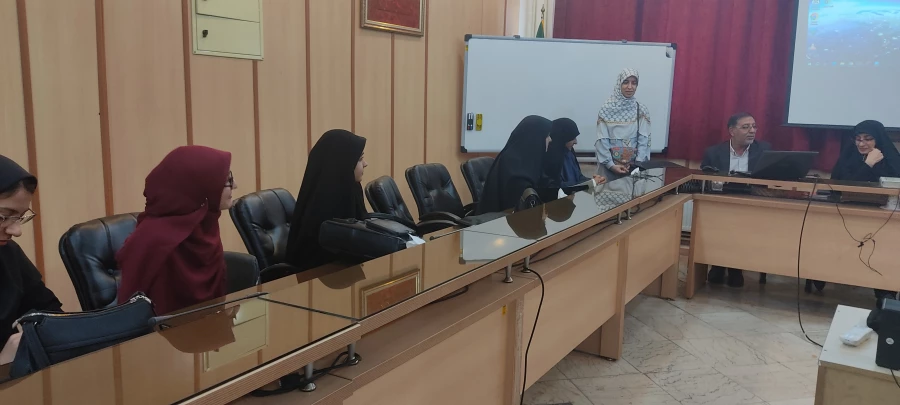 نشست صمیمانه  دانشجویان رتبه برتر کنکور کارشناسی ارشد مرکز آموزش عالی شهید شرافت  3