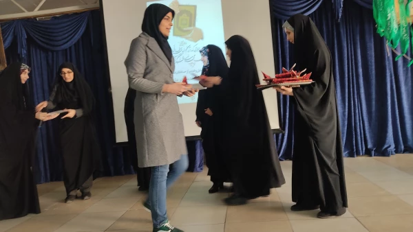 مراسم تجلیل و تقدیر از حافظان قرآنی   6