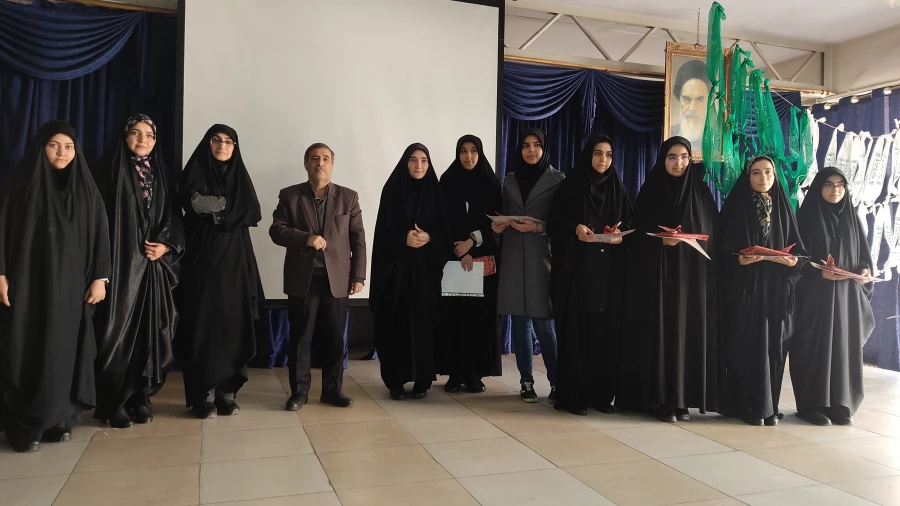 مراسم تجلیل و تقدیر از حافظان قرآنی   7