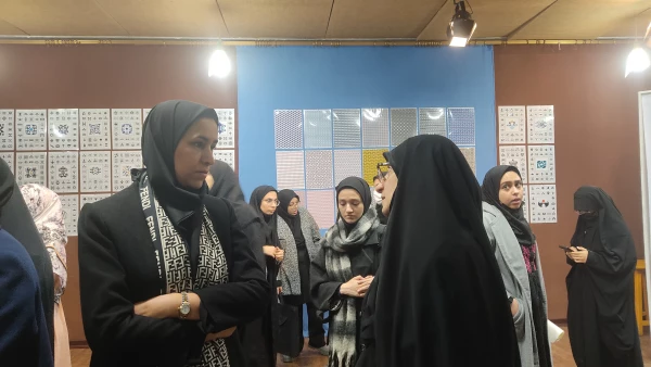 نمایشگاه
                • ⌝هنر⌞ •  7