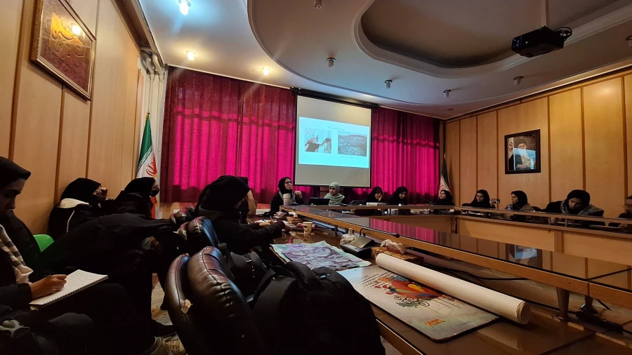 کارگاه
 • ⌝   لند آرت و آموزش هنر ⌞ •  8