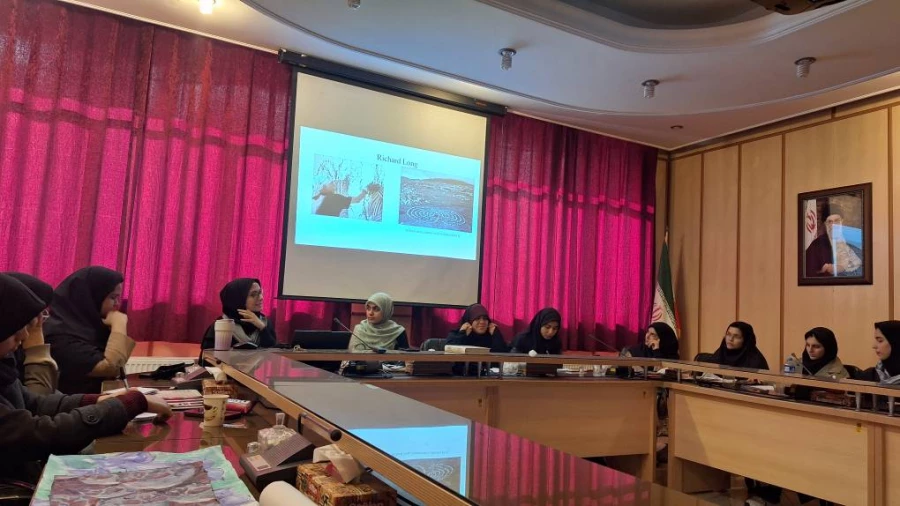 کارگاه
 • ⌝   لند آرت و آموزش هنر ⌞ •  9