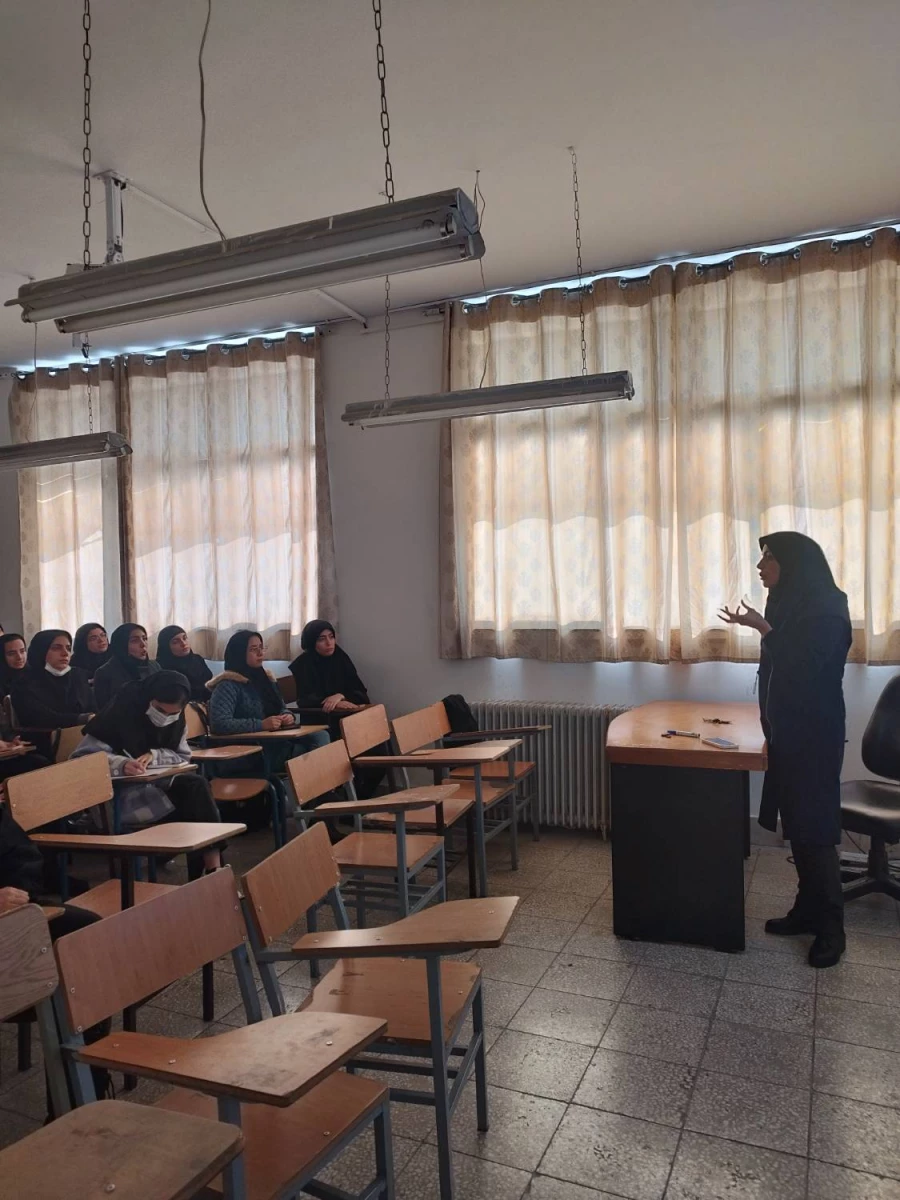 • ⌝کارگاه تحلیل QCD ( آخرین داده های توابع ساختار قطبیده نوکلئونی) ⌞ • 3