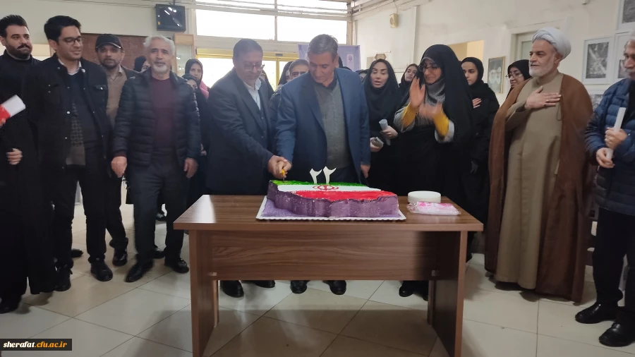 #به_مناسبت_دهه_فجر نمایشگاه 
• ⌝ دست سازه های بوم شناسی و زمین شناسی⌞ • 11