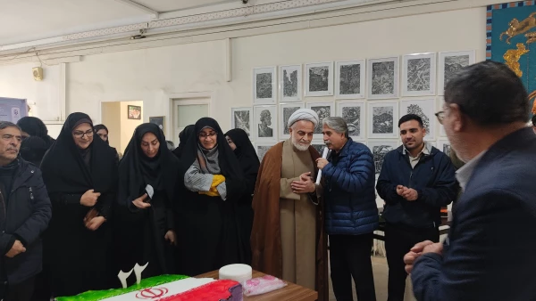 #به_مناسبت_دهه_فجر نمایشگاه 
• ⌝ دست سازه های بوم شناسی و زمین شناسی⌞ • 12