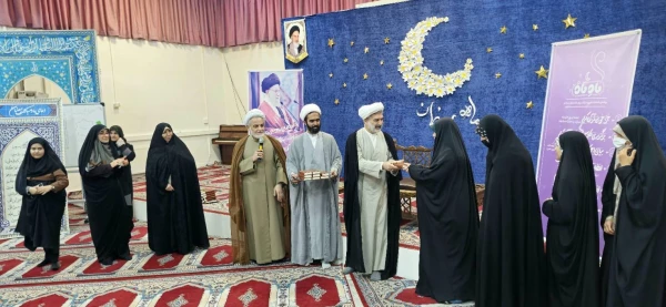 محفل            
     • ⌝ نور وانس با قرآن کریم⌞ •  8